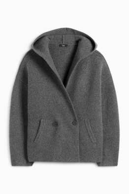 Cardigan tricotat cu glugă