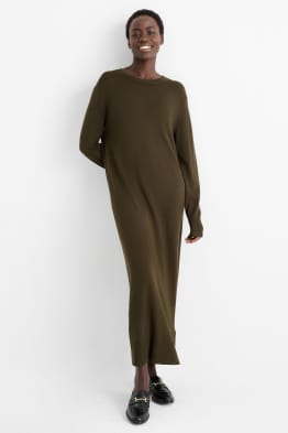 Rochie din tricot