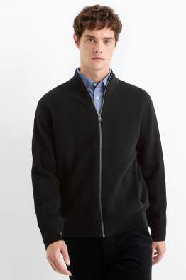 Cardigan tricotat