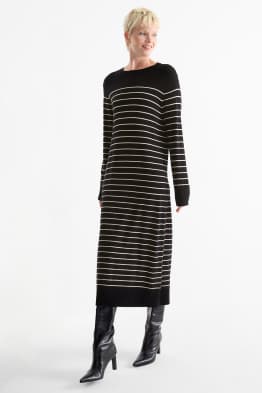 Rochie din tricot - cu dungi
