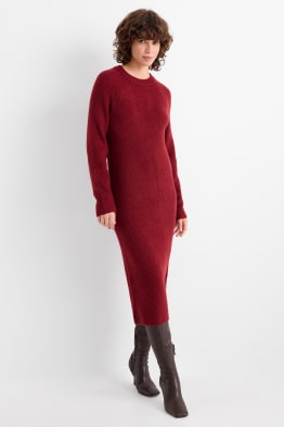 Rochie tricotată - reiată