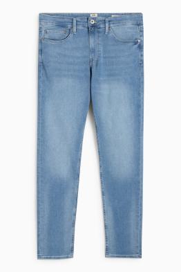 Slim tapered jeans - Flex jog denim - LYCRA®