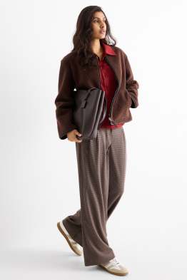 Pantaloni de stofă - talie medie - wide leg - în carouri