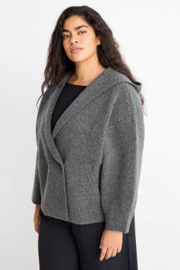 Cardigan tricotat cu glugă