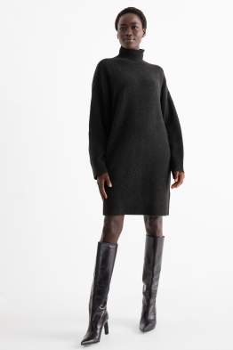 Rochie din tricot - straight fit