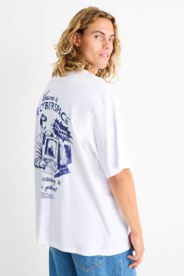 Tricou - supradimensionat