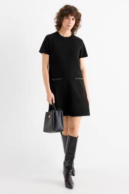 Rochie din tricot - straight fit