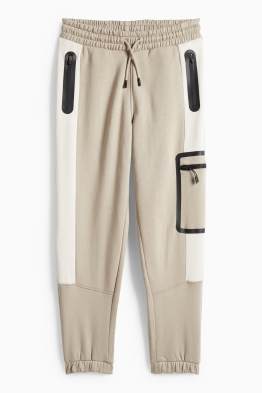 Pantaloni de trening cargo
