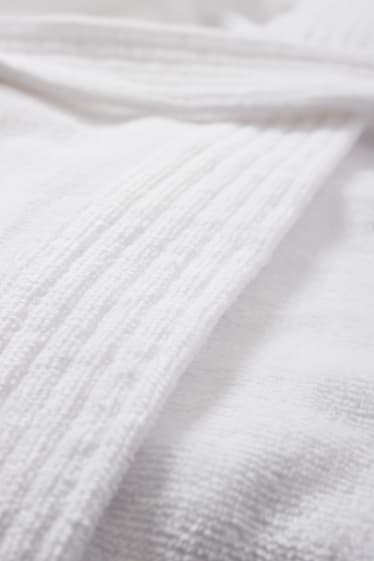 Femei - Halat de baie din tricot plușat, cu glugă - alb