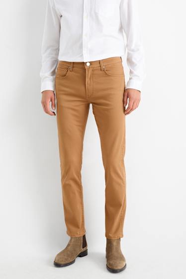 Bărbați - Pantaloni - slim fit - maro