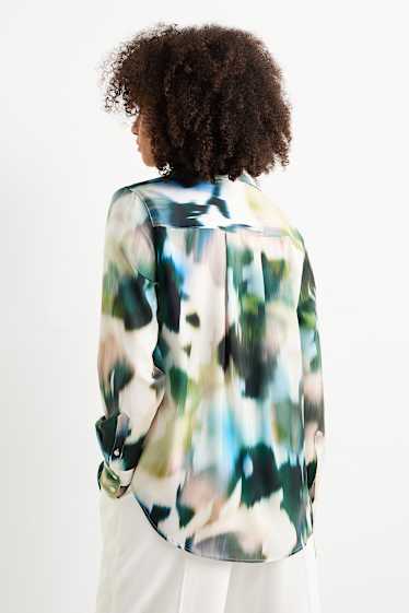 Dámské - Saténová halenka - se vzorem - barevná