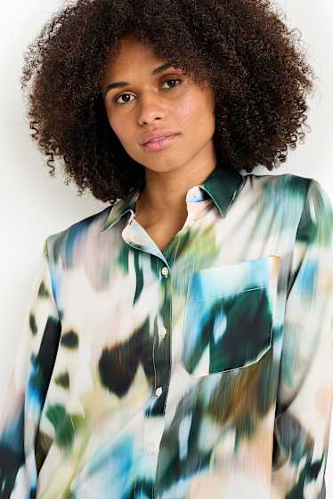 Dámské - Saténová halenka - se vzorem - barevná