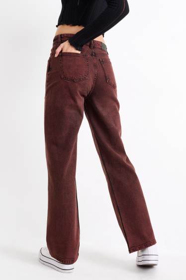 Femei - Baggy jeans - talie medie - bordo