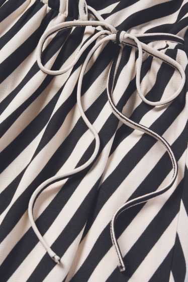 Damen - Wickelkleid - gestreift - schwarz / weiß