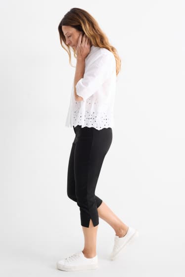 Femei - Pantaloni capri cu curea - talie medie - slim fit - negru