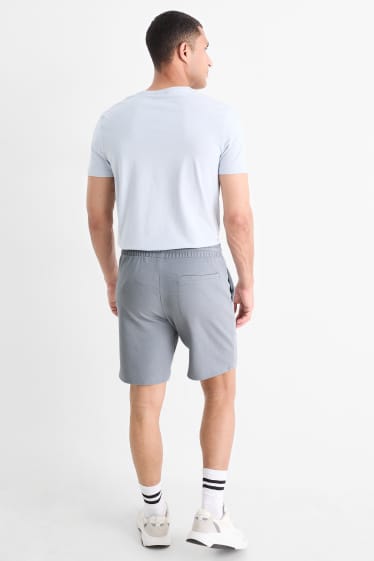 Bărbați - Pantaloni scurți de trening - structurați - gri