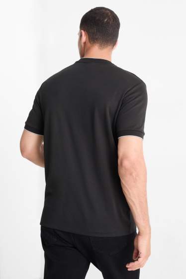 Bărbați - Tricou - regular fit - negru