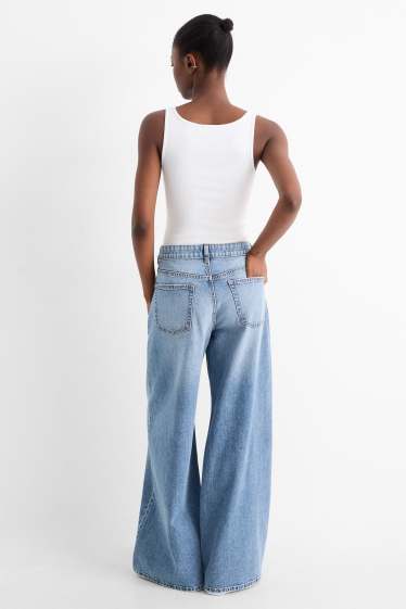 Femei - Wide leg jeans - talie joasă - denim-albastru