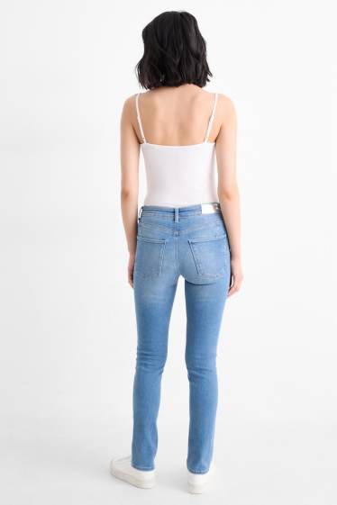 Femei - Slim jeans - talie medie - jeans modelatori - LYCRA® - denim-albastru deschis