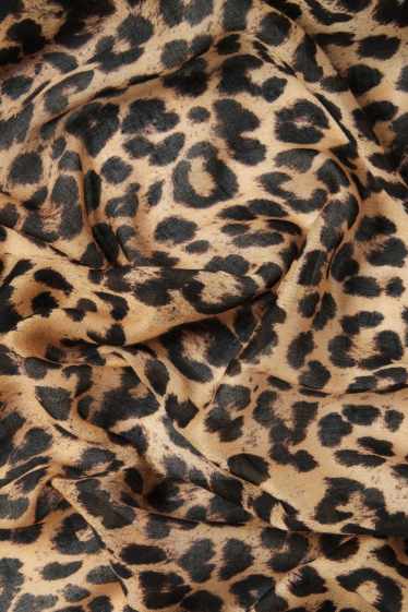 Femei - Șal - imprimeu de leopard - negru / nej