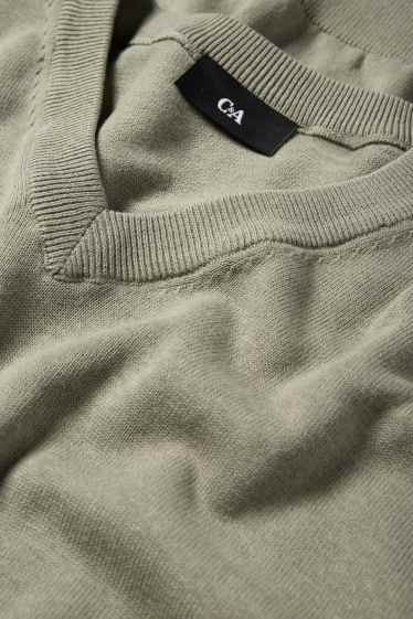 Bărbați - Pulover din tricot fin - verde