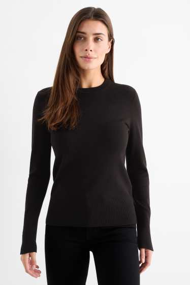 Femei - Pulover din tricot fin - negru