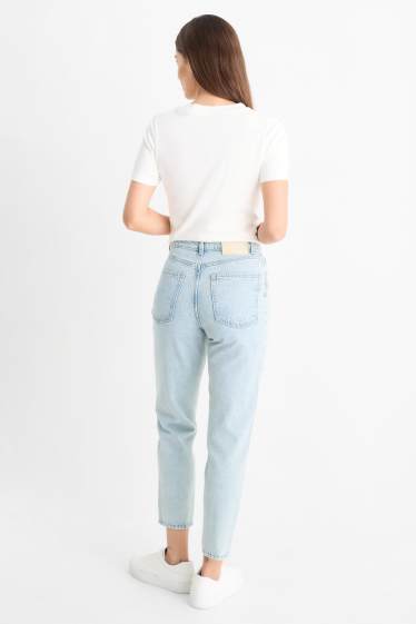 Femei - Mom jeans cu ștrasuri - talie înaltă - denim-albastru deschis
