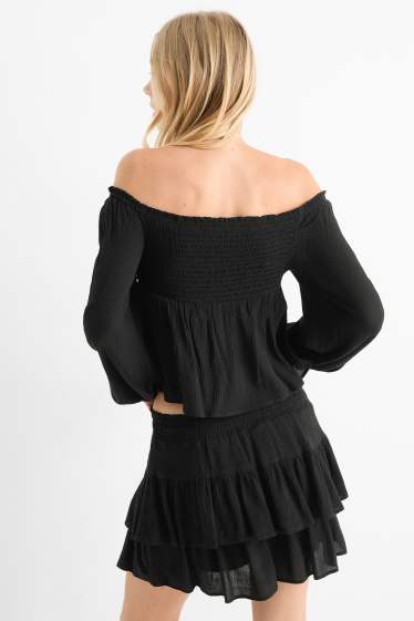 Women - Cropped blouse - smocked - black
