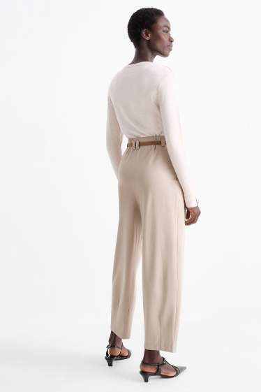 Femei - Pantaloni de stofă cu curea - talie înaltă - barrel leg - bej