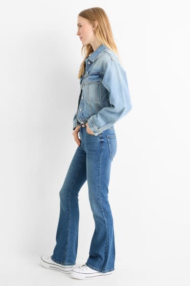 Femei - Flared jeans - talie medie - denim-albastru deschis
