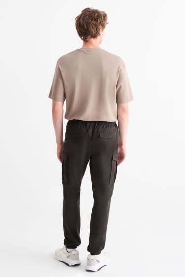 Bărbați - Pantaloni cargo - tapered fit - negru