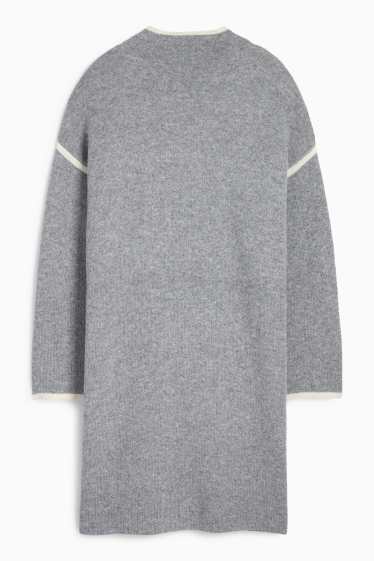 Femei - Rochie tricotată - gri deschis