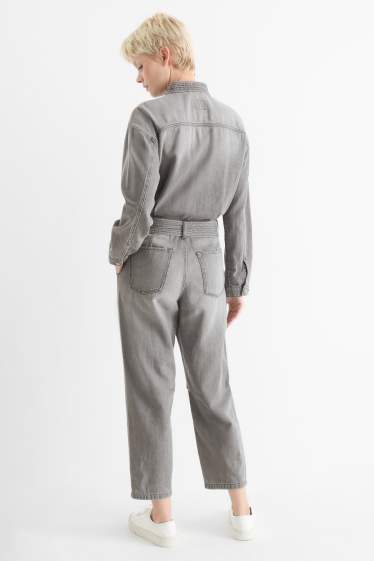 Femei - Salopetă din denim cu curea - denim-gri deschis