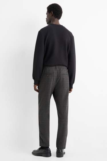 Bărbați - Chino - tapered fit - în carouri - gri închis