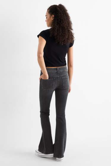 Femei - Flared jeans - talie medie - denim-gri