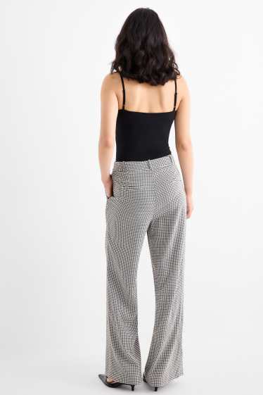 Femei - Pantaloni office - talie înaltă - loose fit - în carouri - negru / alb