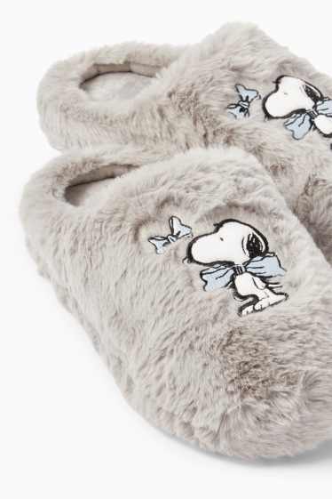 Femei - Papuci de casă din blană artificială - Snoopy - gri