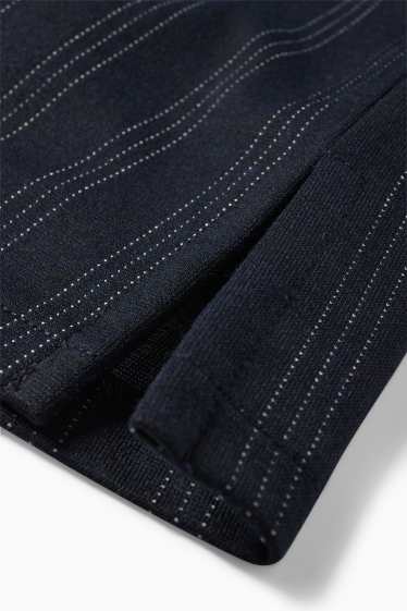 Femei - Fustă-pantalon scurtă - dungi fine - albastru închis