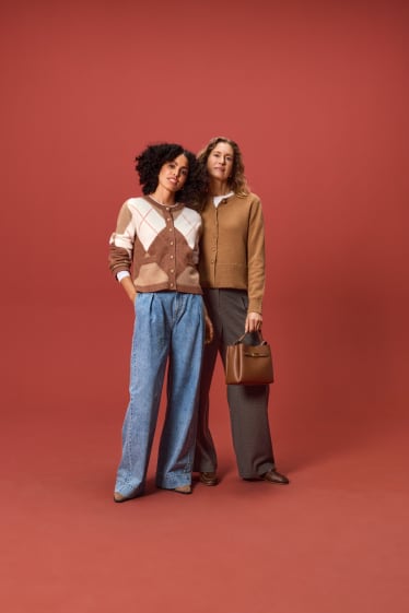 Femei - Pantaloni de stofă - talie medie - wide leg - în carouri - bej