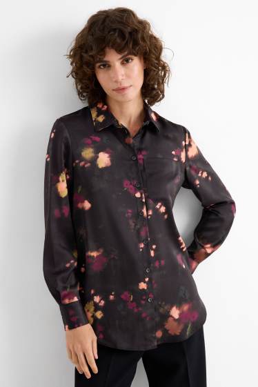 Femei - Bluză din satin - cu flori - negru