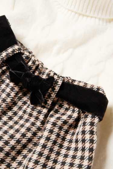 Copii - Fete - Set - pulover cu guler rulat, pantaloni scurți și dresuri - 3 piese - alb-crem