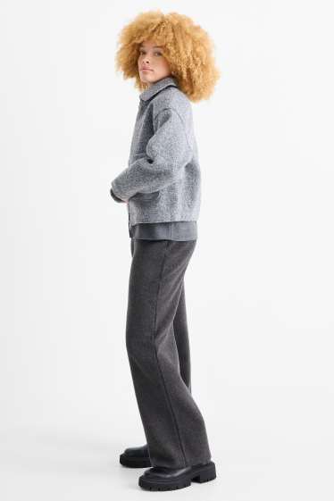 Femei - Pantaloni de trening din tricot - reiați - gri închis