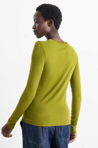 Femei - Cardigan tricotat - verde