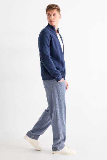 Bărbați - Pantaloni din catifea reiată - relaxed fit - albastru deschis