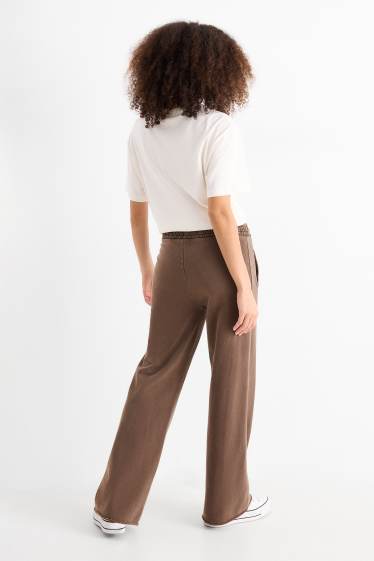 Femei - Pantaloni de trening - maro