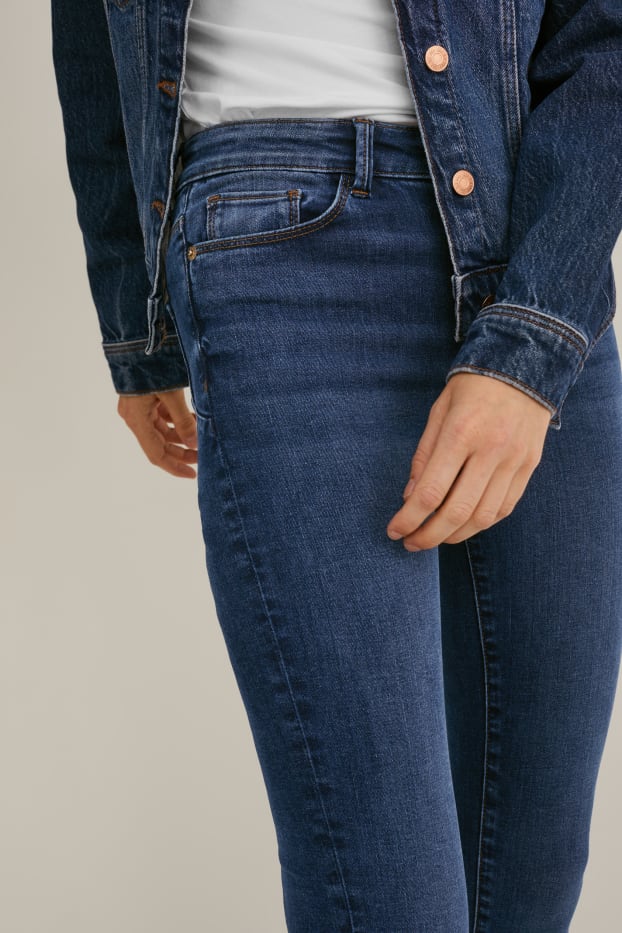 Femei - Skinny jeans - talie medie - jeans modelatori - LYCRA® - denim-albastru