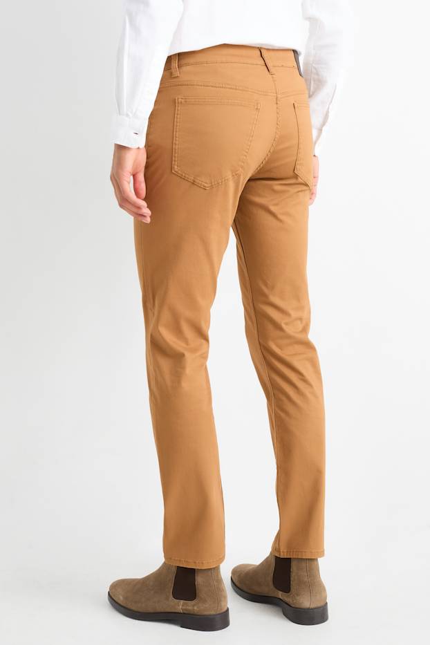 Bărbați - Pantaloni - slim fit - maro