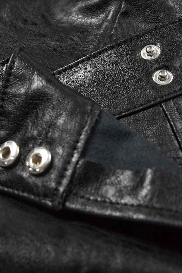 Femei - Fustă-pantalon scurtă - imitație de piele - negru