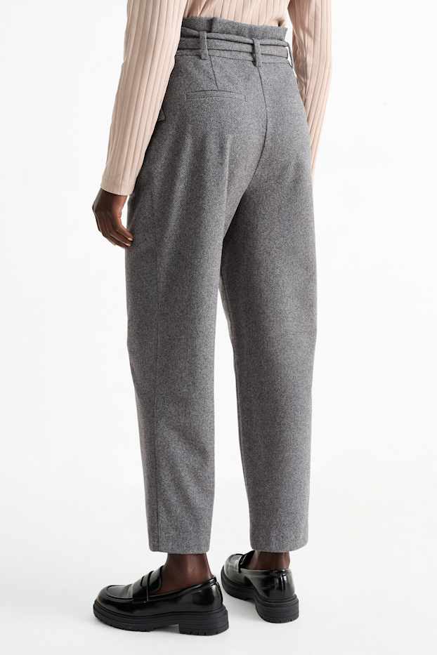 Femei - Pantaloni office cu curea - talie medie - straight fit - gri