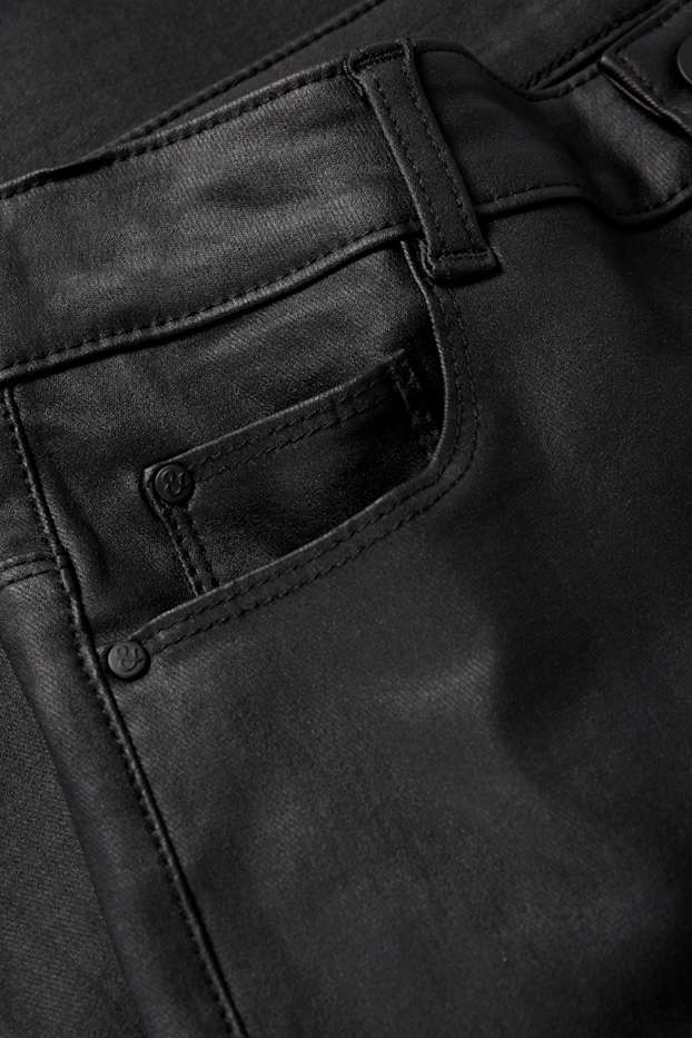Femei - Pantaloni - talie înaltă - skinny fit - aspect lucios - negru